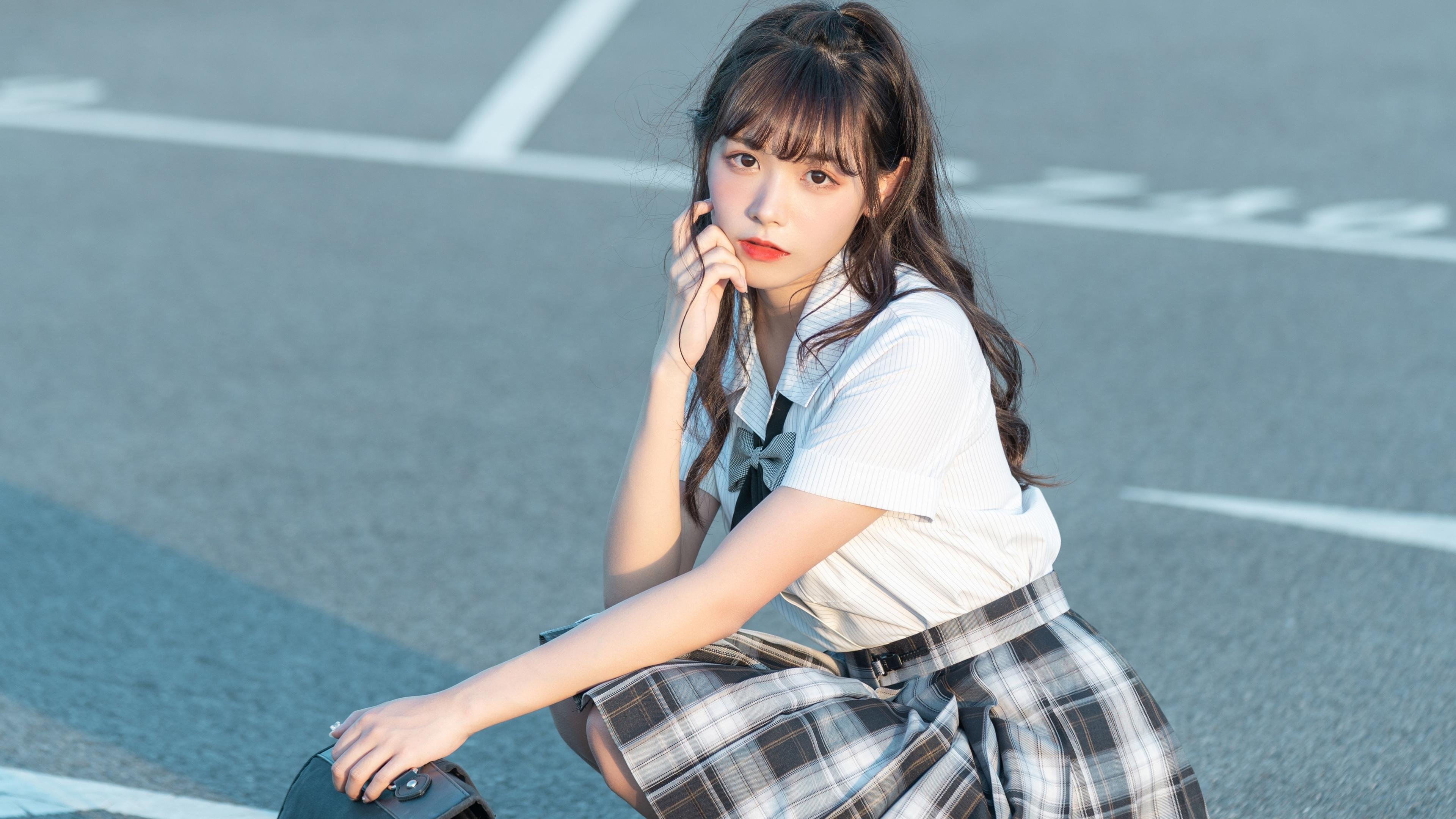 后防站位间距是否决定高空球防守稳定性，后防准备姿势