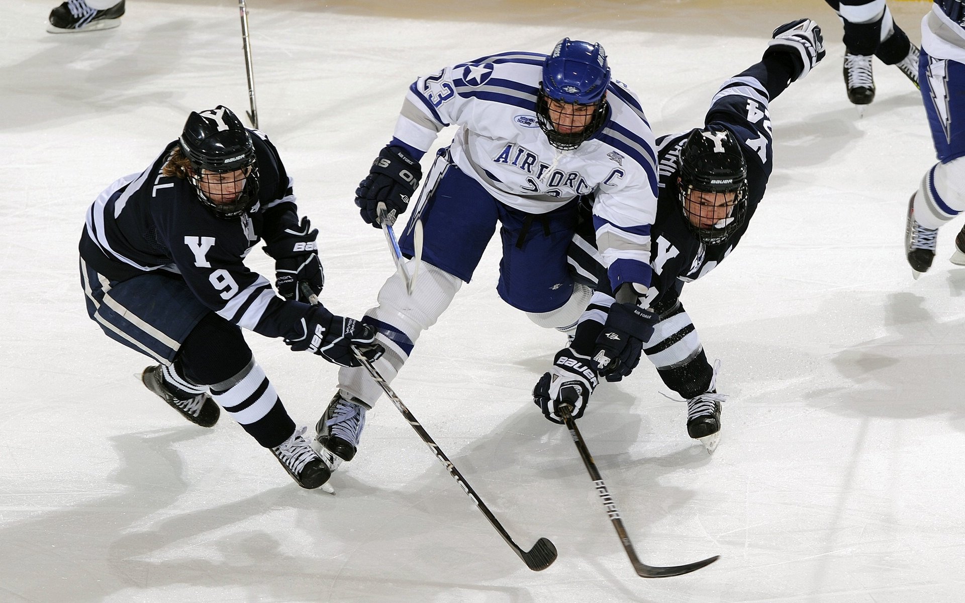 开云中国官网-电竞产业与文化产业的结合：电竞小说与动漫改编，电竞系列文